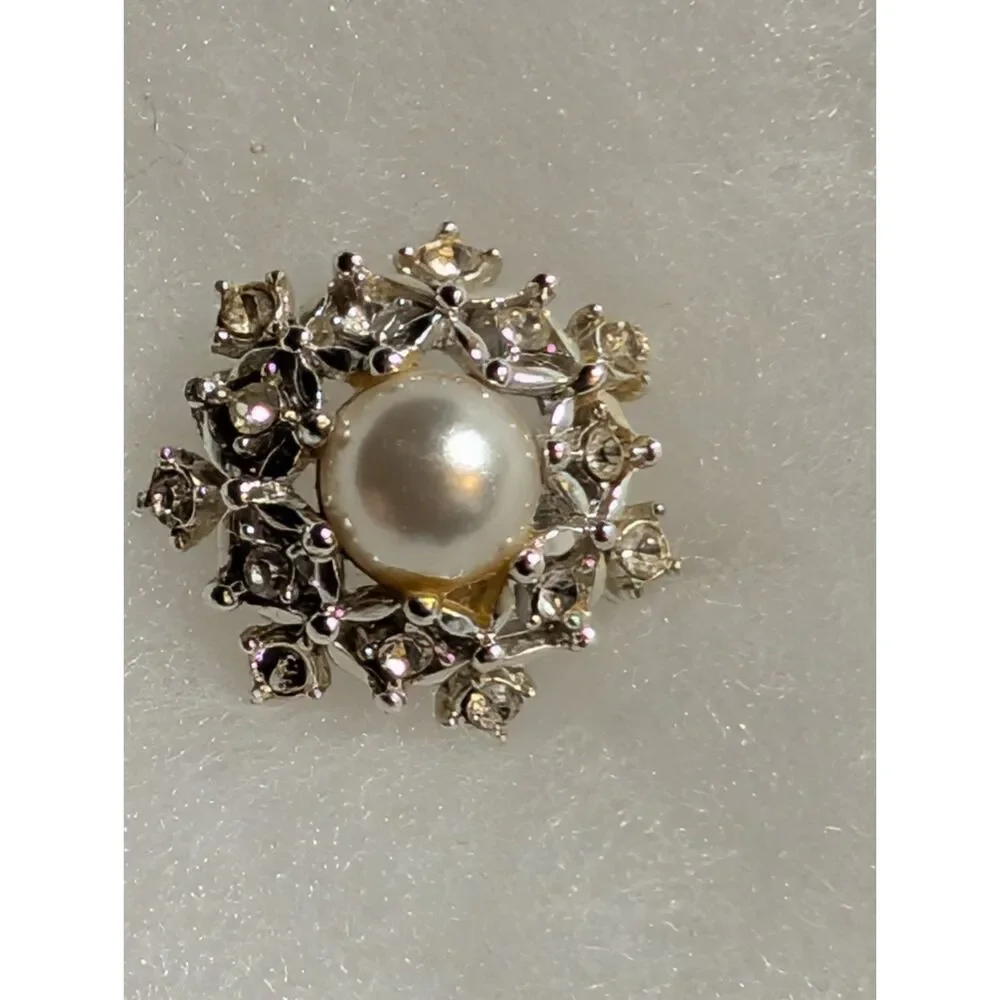 Vintage Sarah Coventry Brooch